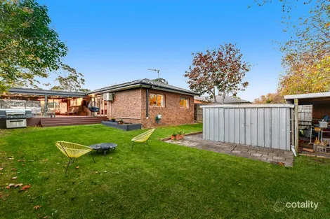 Property photo of 12 Nullica Court Berwick VIC 3806