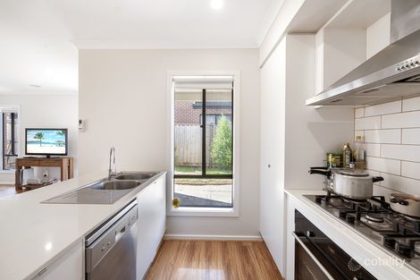 Property photo of 43 Vanburn Road Truganina VIC 3029