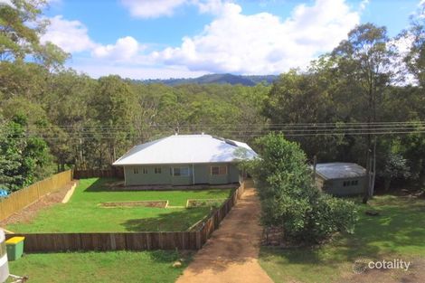 Property photo of 18 Gordon Crescent Withcott QLD 4352