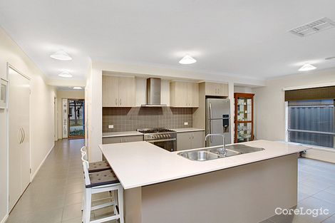 Property photo of 10 Gembrook Street Manor Lakes VIC 3024