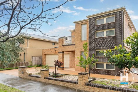 Property photo of 8 Dalwhinnie Crescent Craigieburn VIC 3064