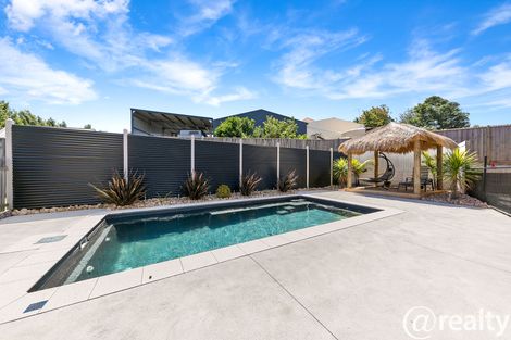 Property photo of 18 Sloane Square Drouin VIC 3818