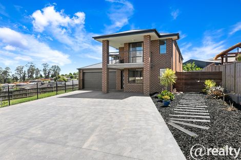 Property photo of 18 Sloane Square Drouin VIC 3818