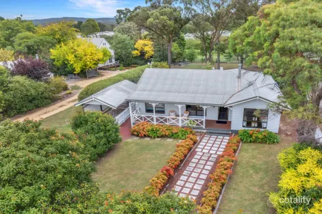 Property photo of 64 Wallangarra Road Stanthorpe QLD 4380