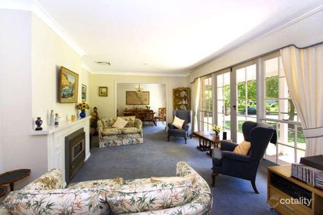 Property photo of 11 Maunder Avenue St Ives NSW 2075