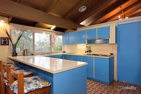 Property photo of 17 Adecroft Court Eltham VIC 3095