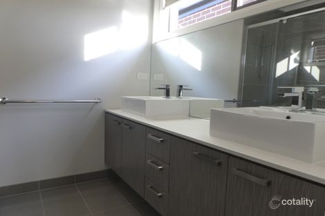 Property photo of 31 Wilkiea Crescent Cranbourne North VIC 3977