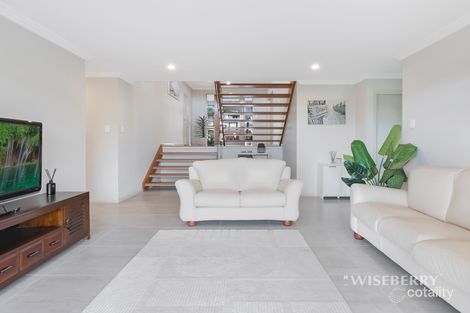 Property photo of 11 Watanga Crescent Wyee Point NSW 2259