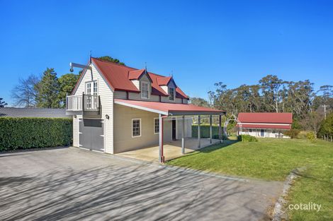 Property photo of 16 Pine Avenue Wentworth Falls NSW 2782
