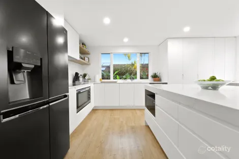 Property photo of 50 Palm Drive Mooloolaba QLD 4557