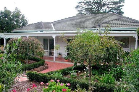 5 Canterbury Rd, Montrose, VIC 3765