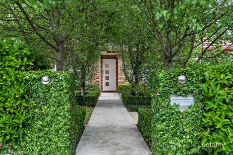 Property photo of 30 Bimburra Avenue St Ives NSW 2075