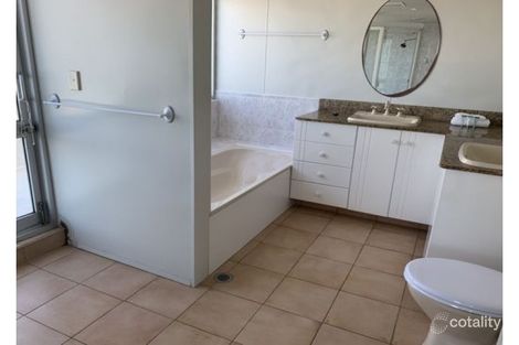 Property photo of 20 Old Burleigh Road Surfers Paradise QLD 4217