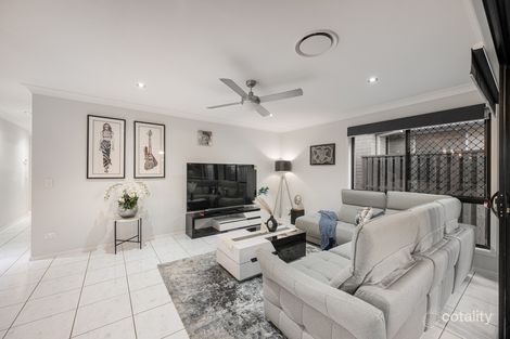 Property photo of 78 Merimbula Crescent Fitzgibbon QLD 4018