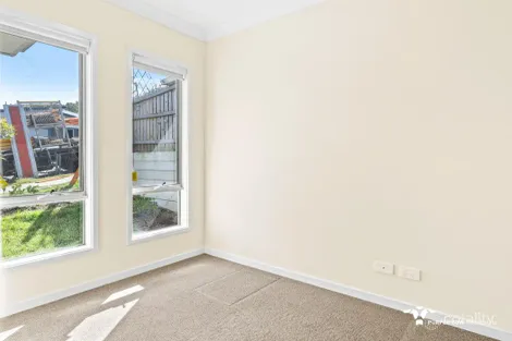 Property photo of 7 Hamersley Court Spring Mountain QLD 4300