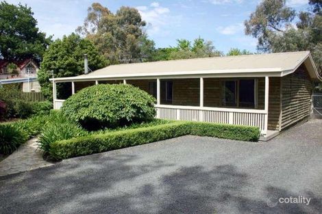 18 Memorial Ave, Emerald, VIC 3782