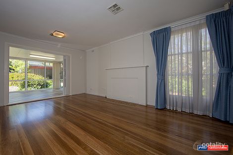 Property photo of 37 Macgillivray Street Yarralumla ACT 2600