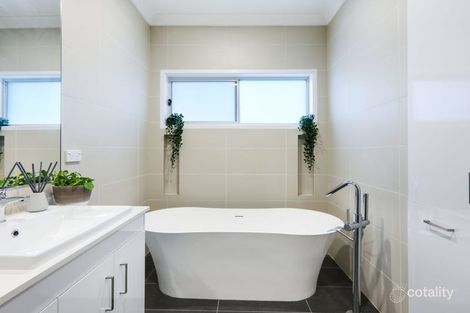 Property photo of 30 Azure Way Coomera QLD 4209