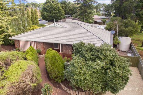 Property photo of 12 Greenleaf Court Aberfoyle Park SA 5159