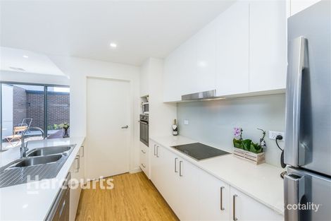 Property photo of 10 Mornington Street Amaroo ACT 2914