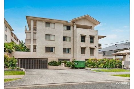 13/4 Sykes Ct, Southport, QLD 4215
