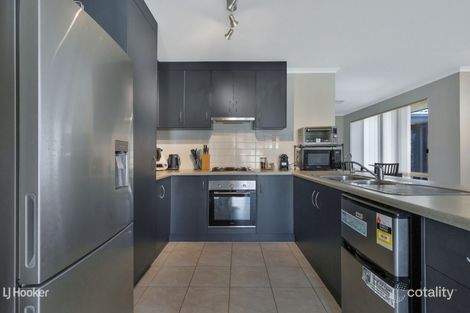 Property photo of 28 Elly Drive Munno Para West SA 5115
