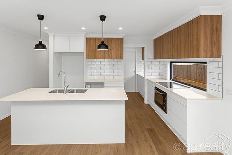 Property photo of 62 Twilight Drive Spring Mountain QLD 4300