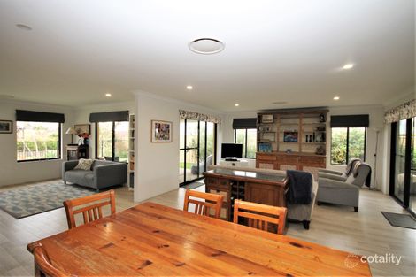 Property photo of 27 Vaughans Way Australind WA 6233