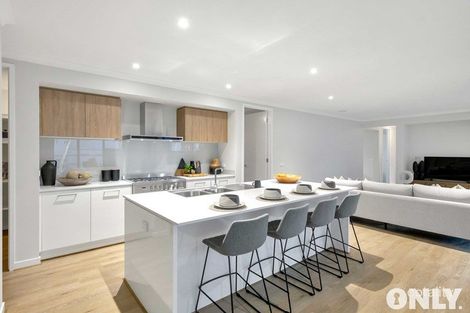 Property photo of 20 Epsom Lane Cranbourne North VIC 3977