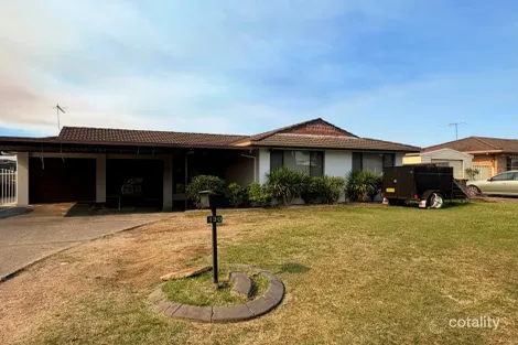 130 Explorers Way, St Clair, NSW 2759