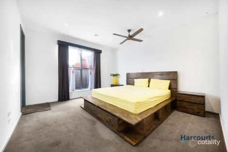 Property photo of 3 Harrington Avenue Tarneit VIC 3029