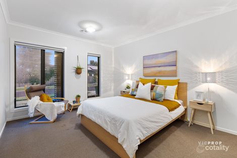Property photo of 4 Oberon Street Point Cook VIC 3030