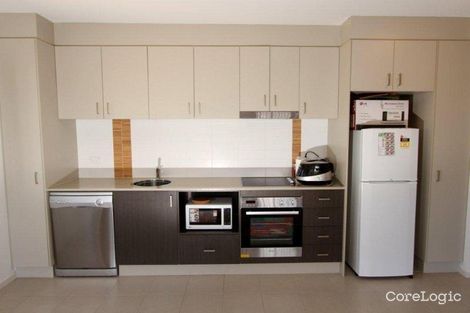 Property photo of 30/6 Gungahlin Place Gungahlin ACT 2912