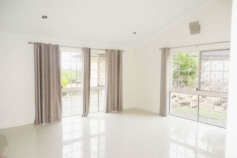 Property photo of 6 Cherry Close Sinnamon Park QLD 4073