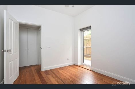 Property photo of 9/16-17 Marine Parade St Kilda VIC 3182