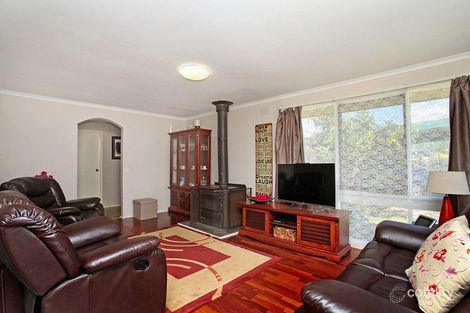 Property photo of 8 Windsor Place Melton West VIC 3337