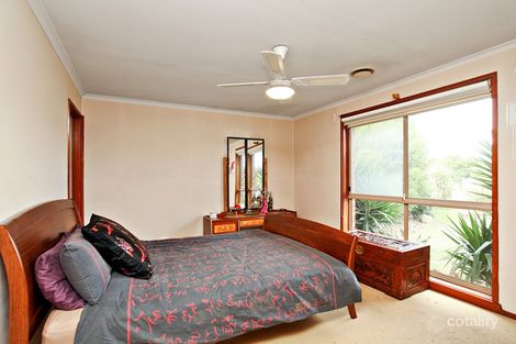 Property photo of 10 Creswell Court Altona Meadows VIC 3028