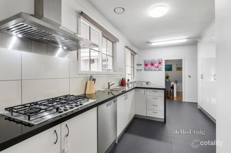 Property photo of 6 Highclere Avenue Mount Waverley VIC 3149