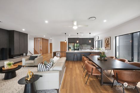 Property photo of 12 Nelson Place Carindale QLD 4152
