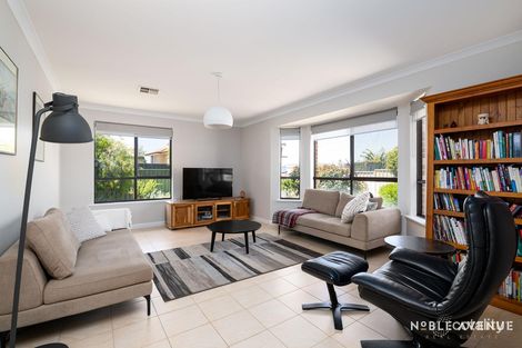 Property photo of 14 Greenmount Heights Hillarys WA 6025