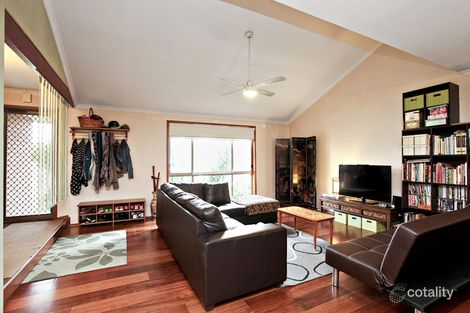 Property photo of 10 Creswell Court Altona Meadows VIC 3028