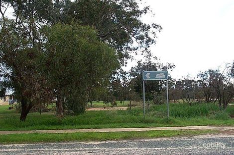 Property photo of 3 Strain Glen South Yunderup WA 6208