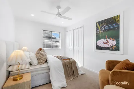 Property photo of 13 Mackerel Court Palm Beach QLD 4221