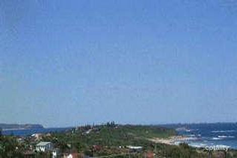 Property photo of 33 Park Avenue Caves Beach NSW 2281