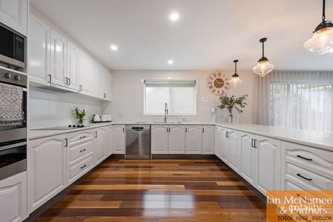 Property photo of 30 Doeberl Place Karabar NSW 2620