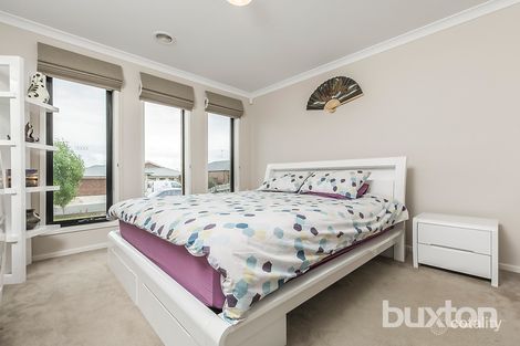 Property photo of 10 Sugargum Drive Waurn Ponds VIC 3216