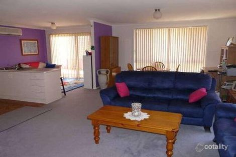 Property photo of 4A Tern Close Cameron Park NSW 2285