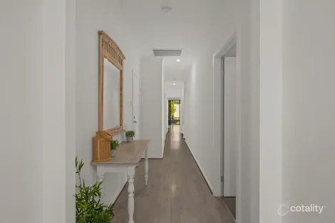 Property photo of 5 Seneca Place Seaford Meadows SA 5169