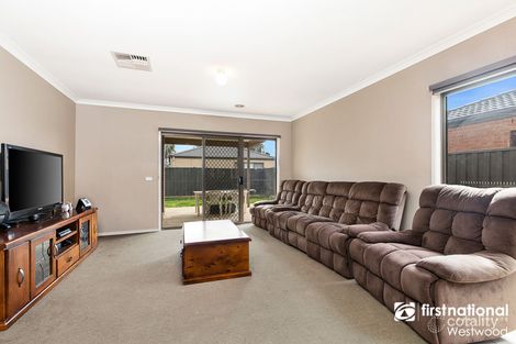 Property photo of 74 Kinglake Drive Manor Lakes VIC 3024