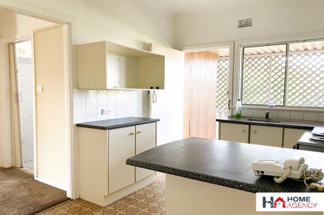 Property photo of 3 Tonga Crescent Smithfield NSW 2164